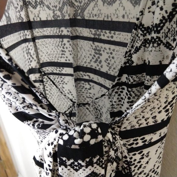BCBG MAXAZRIA Women's Adele Snake Print Long Sleeve Stretch Wrap Dress Size S - Picture 5 of 10